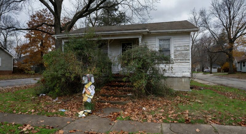 Vacant bungalow in Cleveland OH